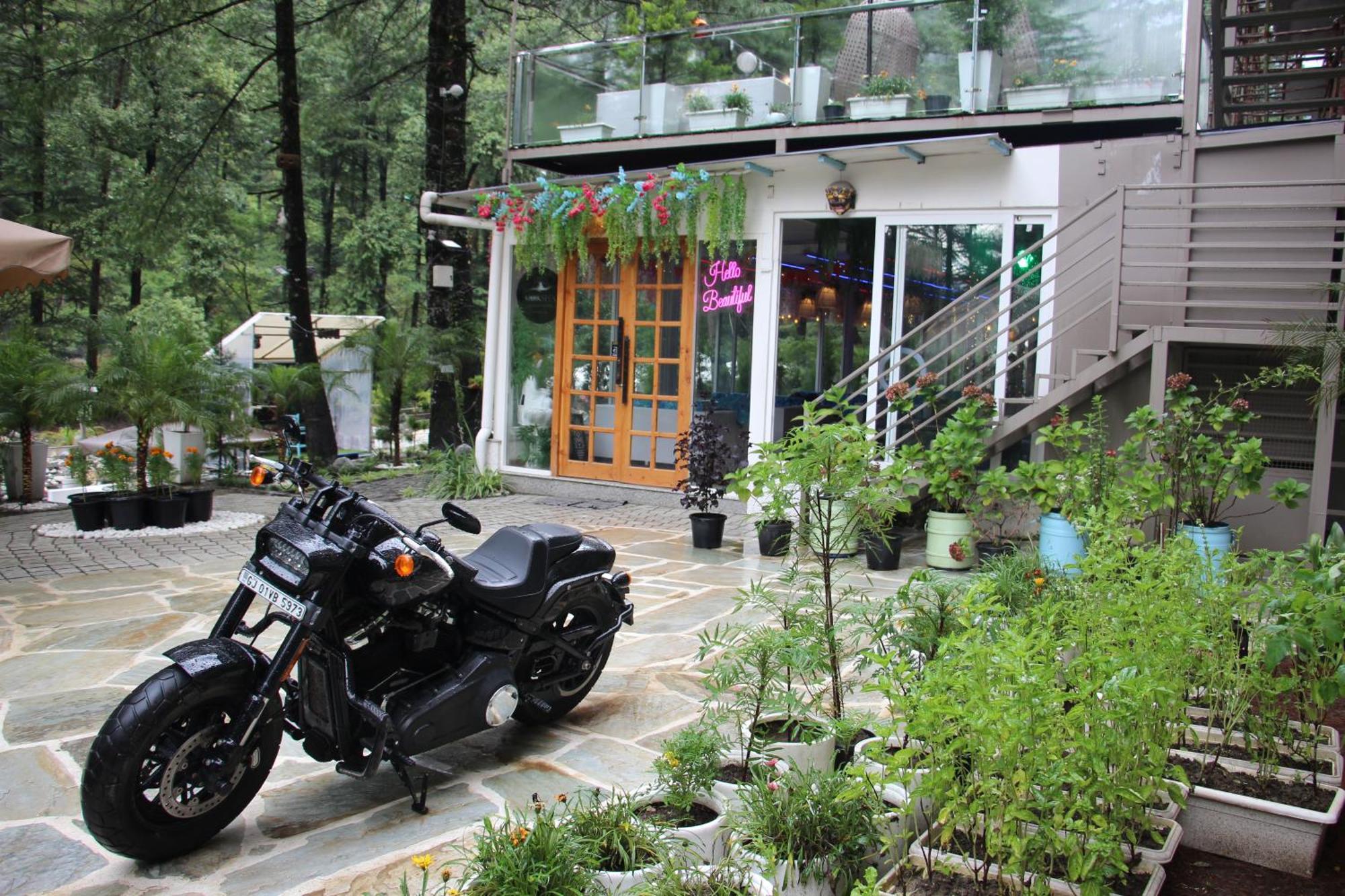 Moksha Riverside Resort Kasol Eksteriør billede